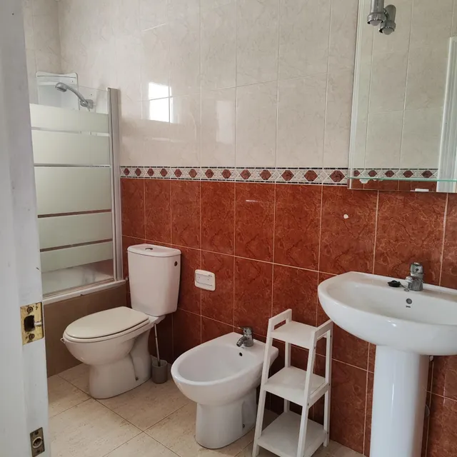 Adosado en Gran Alacant con solárium, balcón y piscina comunitaria — 48