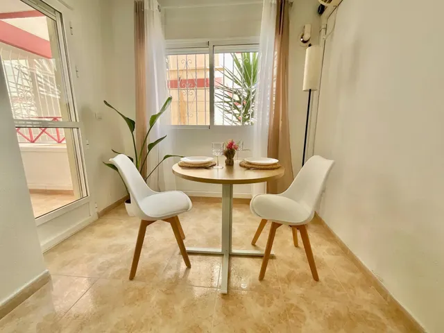 Gran apartamento en Torrevieja: 1 baño, 1 aseo — 10