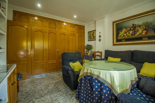 CHALET INDEPENDIENTE JUNTO AL VIEJO VIVERO EN BADAJOZ — 13
