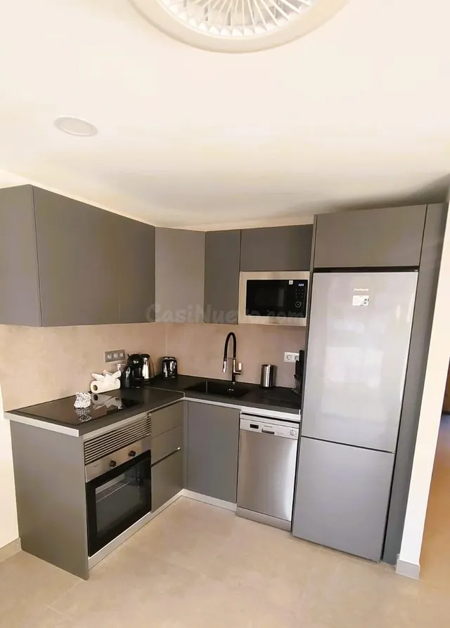Apartamento de 1 dormitorio con terraza en Residencial Playa - foto 5