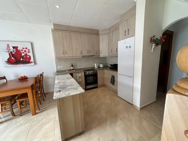 Chalet adosado a la venta con una impresionante vista panorámica y sol todo el dia. — 6