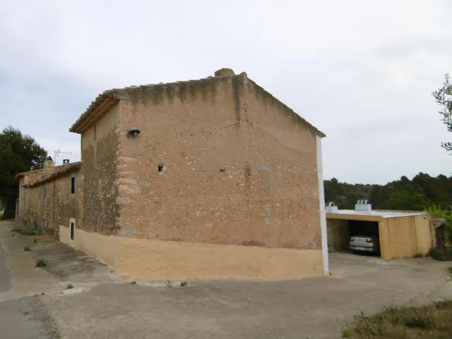MASIA RÚSTICA PARA ENTRAR A VIVIR CERCA DE VALL D'ALBA — 8