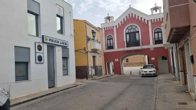 CASA MUSEO MIGUEL HERNÁNDEZ EXCLUSIVO SOLAR URBANIZABLE — 17