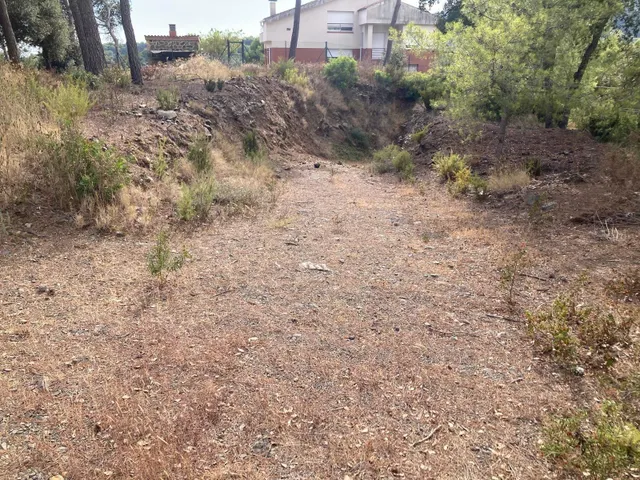 2 SOLARES EDIFICABLES EN VENTA EN SANTA SUSANNA — 8