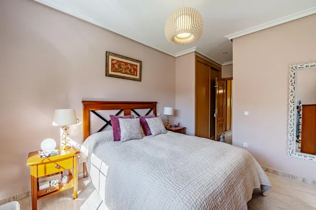 MAGNÍFICO CHALET EN LA SIERRA DE GUADARRAMA PARA VIVIR EN UNA PLANTA Y LISTO PARA ENTRAR A 25 MINUTOS DE MADRID CON PORCHE, JARDÍN Y PISCINA — 17