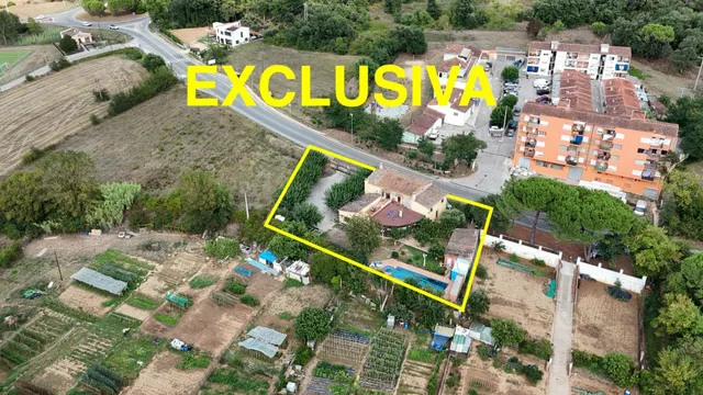 Masía histórica con antiguo restaurante y vivienda en Quart 