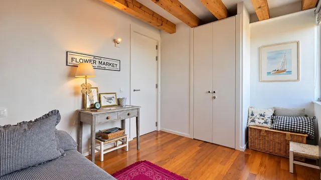 Vivienda con terraza y vistas al mar en canales — 21