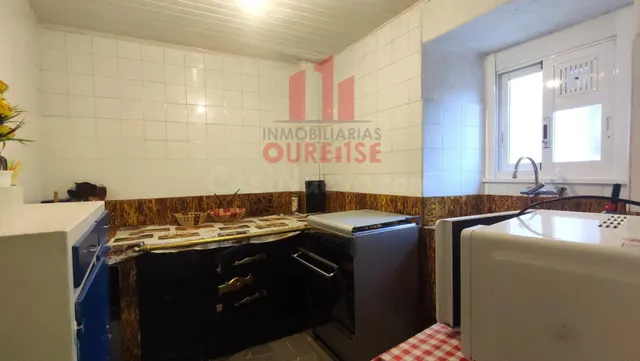 CASA ADOSADA EN LA ZONA DE MELIAS - foto 3