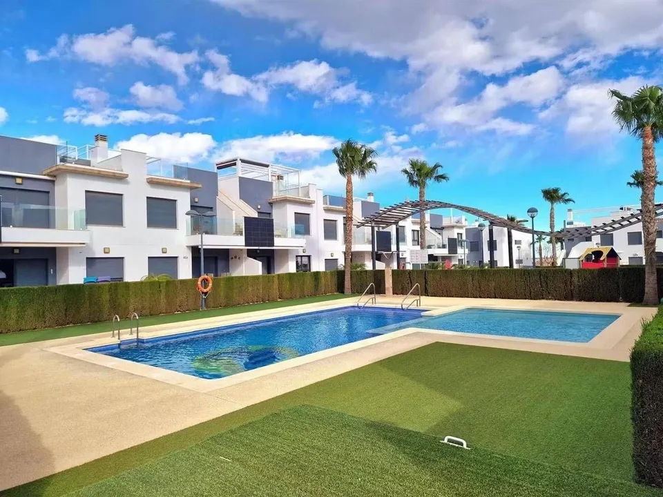 Bungalow 2 habitaciones 75m² en venta - Zona Pueblo