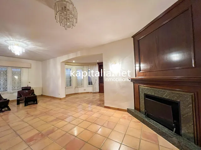 Magnifico chalet a la venta en Valencia — 12