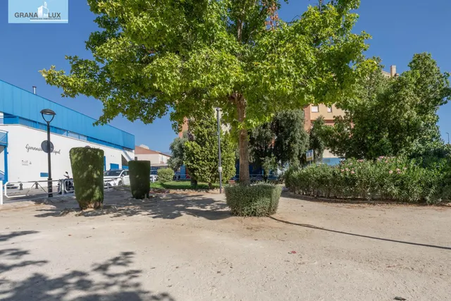 Encantadora Casa Reformada en Ogijares con Vistas y Espacios para Disfrutar — 47