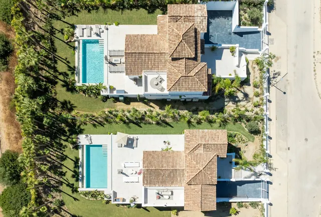 Chalet 4 habitaciones 350m² en venta - Costa Del Sol — 5