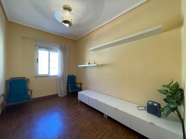 SE VENDE PISO ZONA ALTA — 27