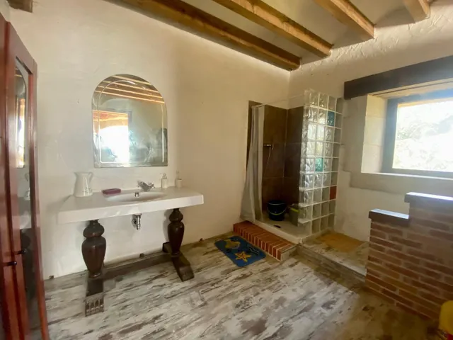 CASA DE PIEDRA EN PARQUE NATURAL RESERVA DEL SAJA — 22