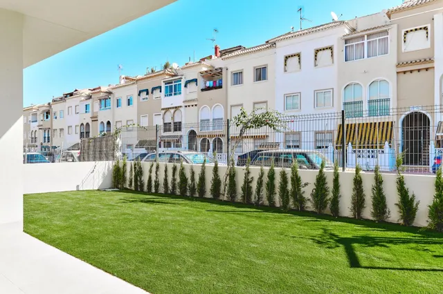 FANTASTICA PROMOCIÓN DE OBRA NUEVA A TAN SOLO 300M DEL MAR,  - foto 2