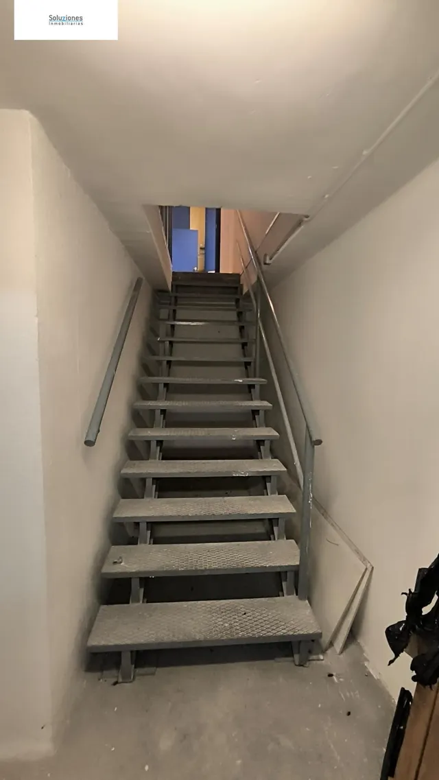 LOCAL DE 1100 M2 EN ZONA FERIA — 44