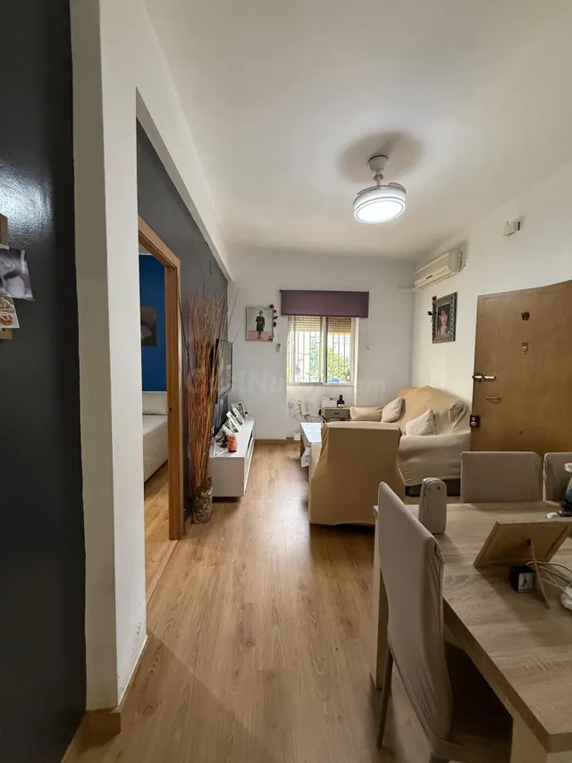 Piso de 2 dormitorios en eugenio gross – Málaga  230.000 € — 4