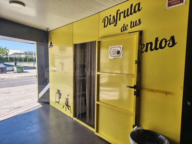 EN VENTA LOCAL COMERCIAL PROPIEDAD + NEGOCIO 24H — 3