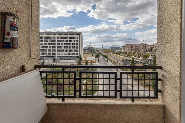 Piso reformado junto a estadio de la juventud — 19