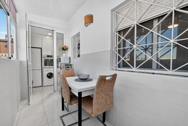 Res. Europa - Bungalow reformado con jardín, 2 dormitorios y entrada para el coche — 12