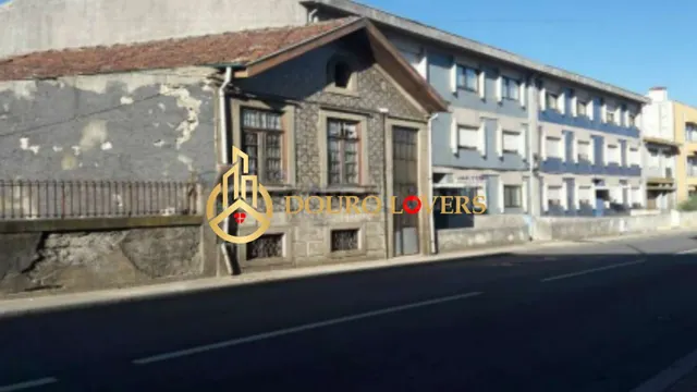 Terreno urbano en venta - São Mamede de Infesta e Senhora da - foto 2