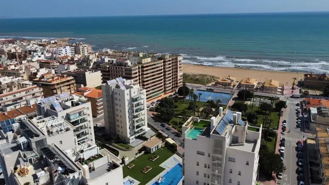 Apartamento 2 habitaciones 80m² en venta - La Mata pueblo — 28