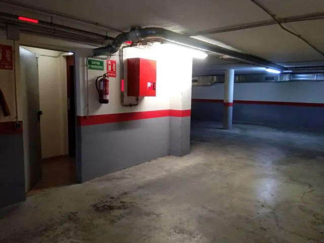 PLAZAS DE GARAJE  A PARTIR DE 2.500€ — 7