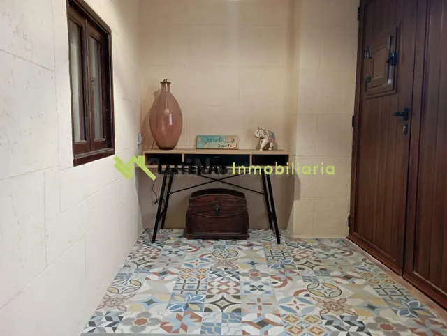 Encantadora casa de pueblo con piscina y apartamento de invi - foto 2