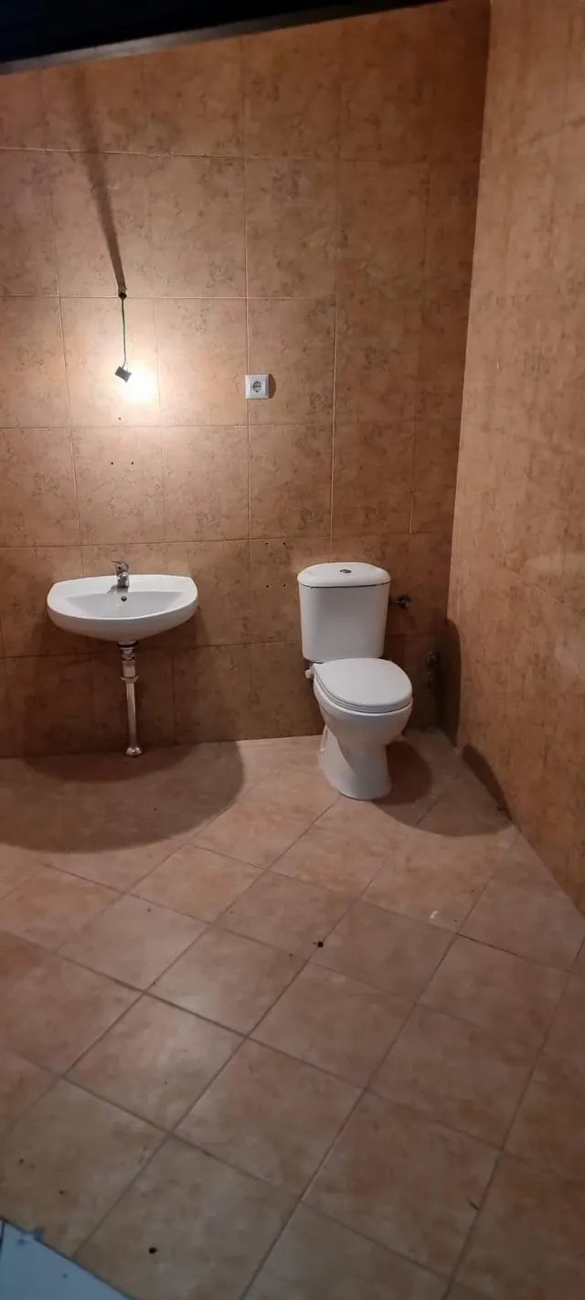 Edificio con piscina — 37