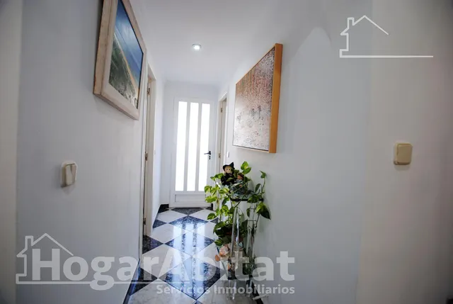 ADOSADO SEMINUEVO CON TERRAZA Y GARAJE — 39