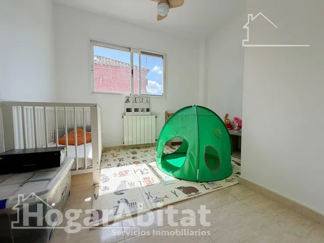 ¡PRECIOSO CHALET! AMPLIO Y REFORMADO CON PISCINA PRIVADA, GARAJE Y PARCELA — 29