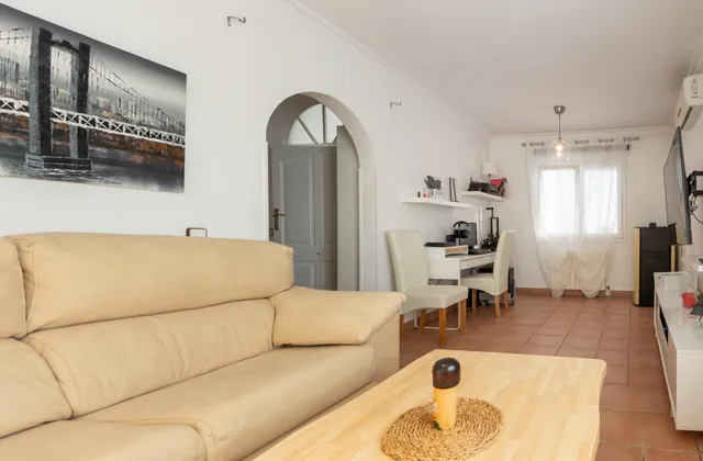 Chalet Semi Adosado. Piscina y Jardín Privados. — 15