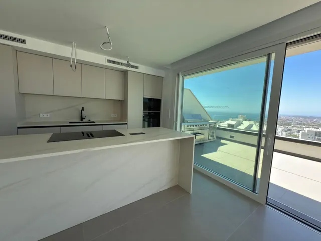 Exclusivo atico de lujo nuevo a estrenar en la prestigiosa urbanizacion el higueron — 12
