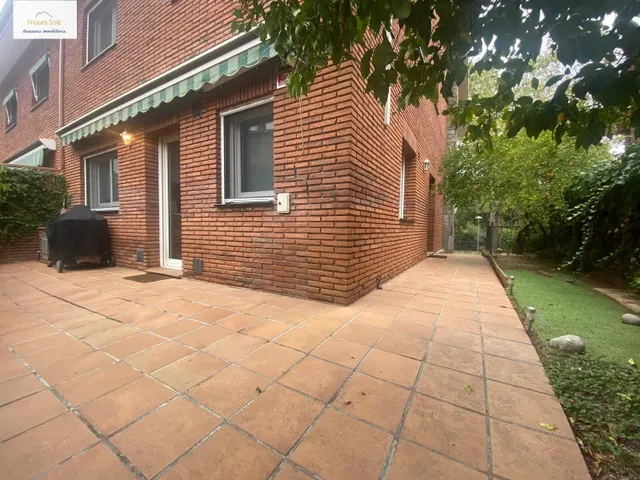 Magnífica casa aparellada a Can Serra Lladó, Argentona — 18
