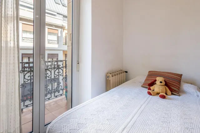 GROS. SE VENDE NUDA PROPIEDAD — 21