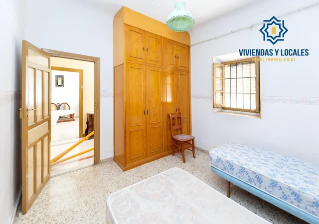 ¡CASA EN UNA SOLA PLANTA, CREA TU VIVIENDA IDEAL EN ALBOLOTE! Casa en una sola planta con patio, garaje y un gran potencial. — 15