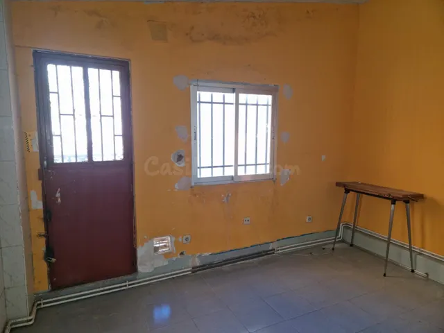 AOC VENDE EN EL CENTRO DE MOSTOLES, CASA EN PRIMERA PLANTA PARA REFORMAR CON GRAN POTENCIAL. — 4