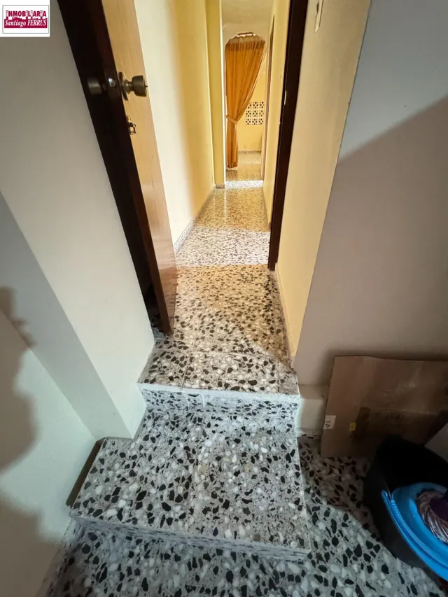 VENTA DE VIVIENDA EN PRIMERA PLANTA EN SOLLANA(VALENCIA) — 28