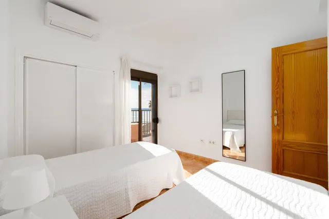 Apartamento frente al mar en Fuengirola - 2 dormitorios y 70m² — 8
