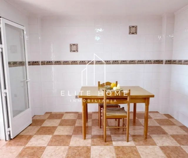 Una villa para disfrutar en familia en exclusiva urbanización y con el mediterráneo como horizonte — 20