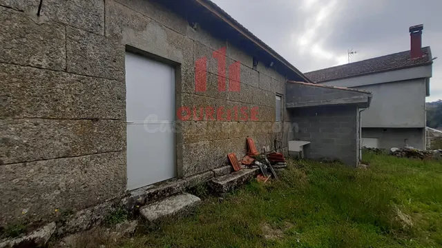 CASA DE PLANTA BAJA CON AMPLIA PARCELA EN UN PUEBLO DE AMOEI