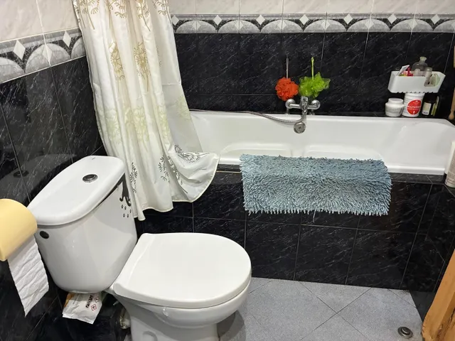 Piso de 3 habitaciones con balcón y ascensor en Horta-Guinardó — 8