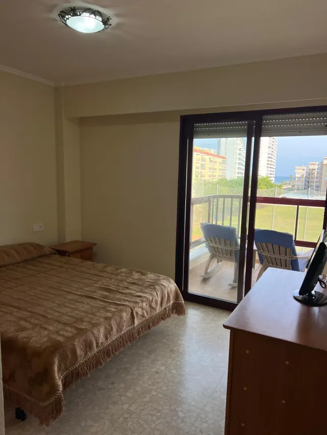 APARTAMENTO  ALQUILER TEMPORAL HASTA EL 30 DE JUNIO — 25