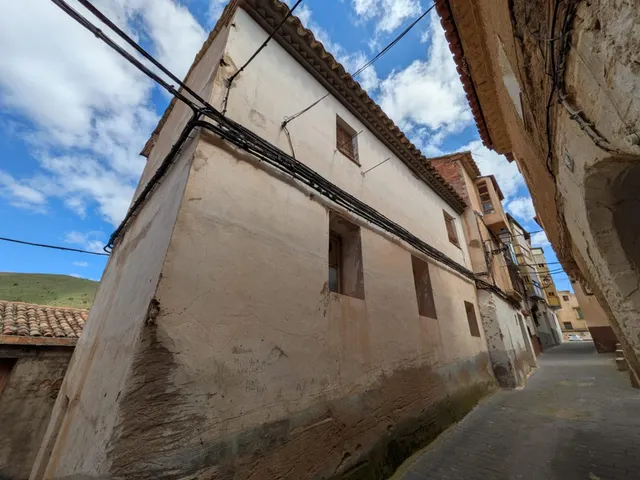 CASA DE 316m2 construidos en el bonito pueblo de Moros, proximo a Calatayud — 25