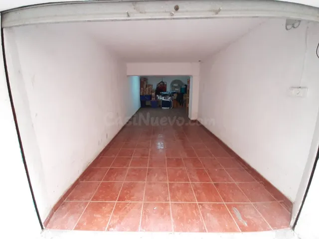 CABINA CERRADA PARA DOS VEHÍCULOS, CON LUZ ELECTRICA - foto 3