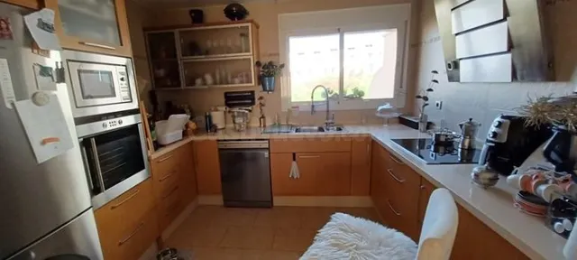 Amplio adosado totalmente reformado con Apartamento independ - foto 2