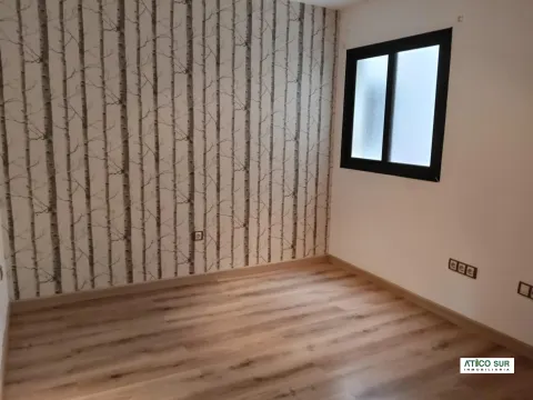 Piso en el Calero, 3 dormitorios, garaje y trastero.