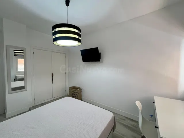 Habitación 4 habitaciones 114m² en alquiler - Camino de ronda — 4