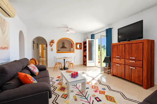 Villa con piscina, orientación sur y vistas al mar y montaña en Calpe — 28