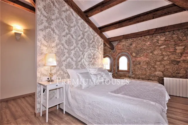 Casa señorial reformada en Llinars del Vallés — 39